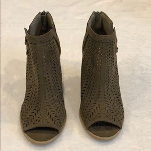 Charlotte Russe peep toe brown booties, size 7